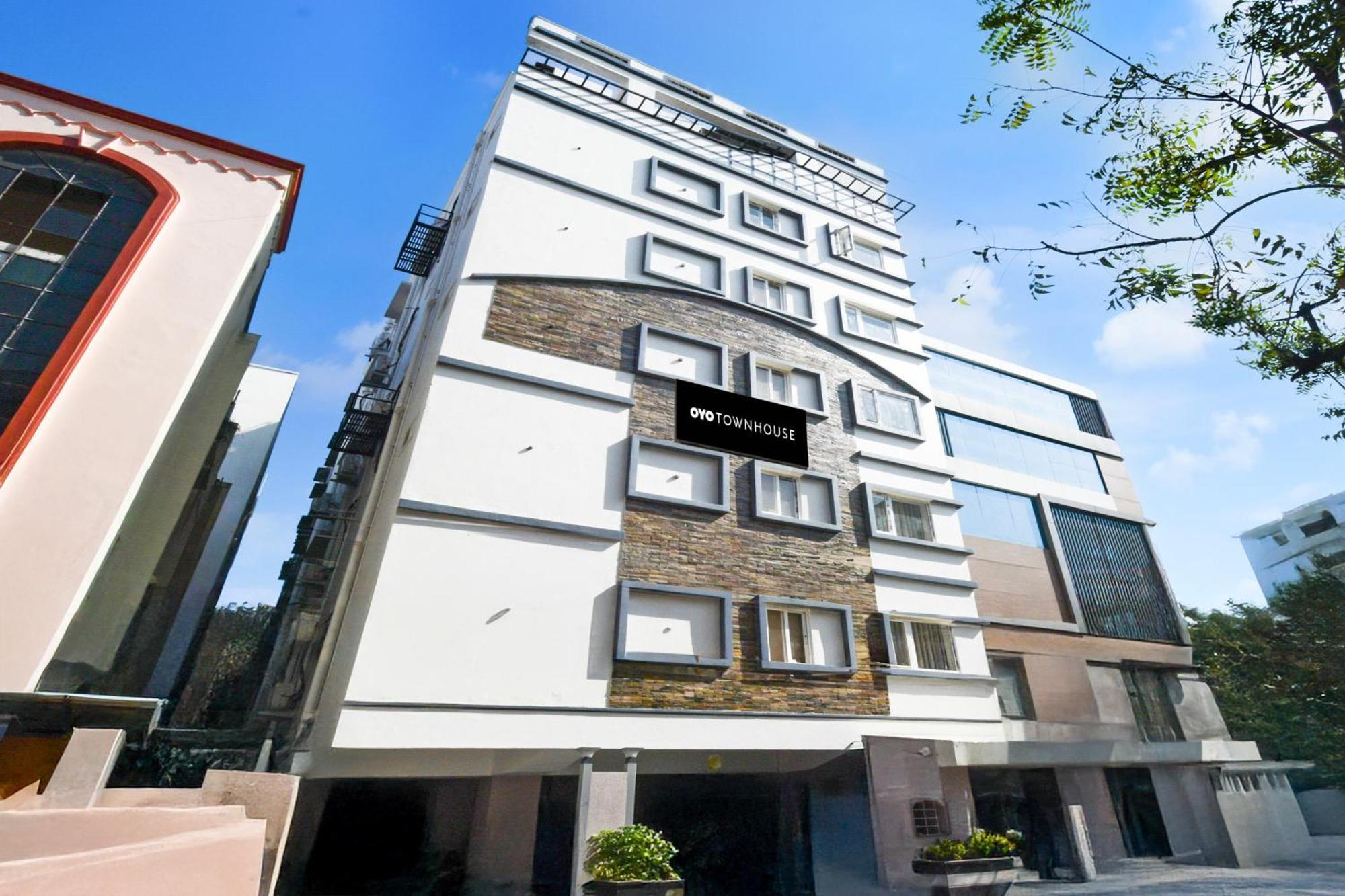 Townhouse Aarav Business Hotel حيدر أباد المظهر الخارجي الصورة