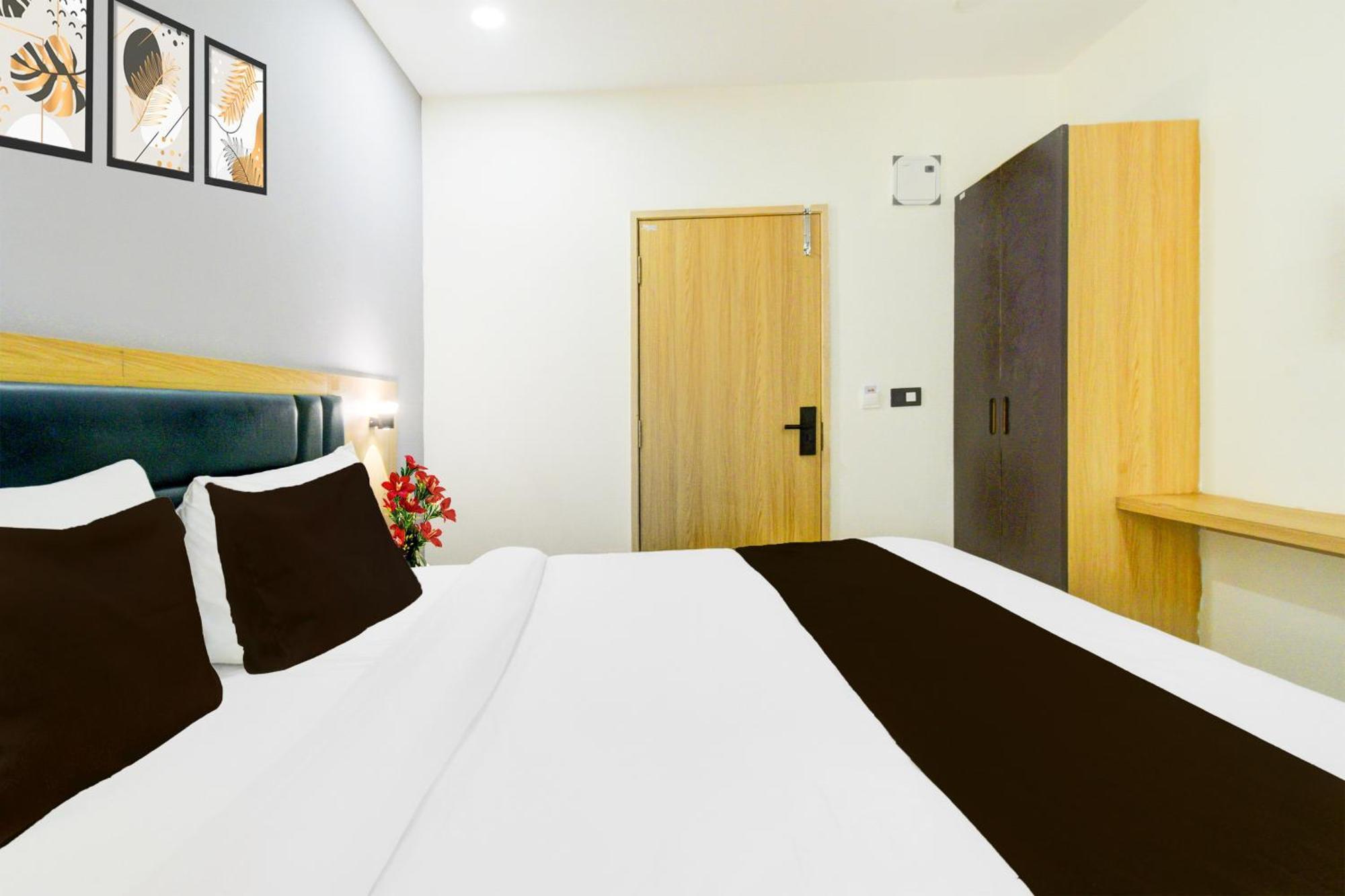 Townhouse Aarav Business Hotel حيدر أباد المظهر الخارجي الصورة