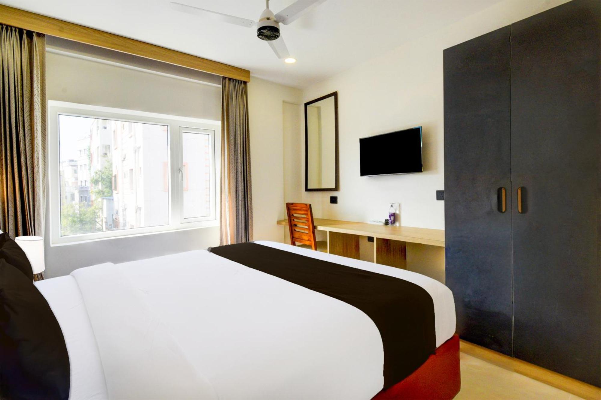 Townhouse Aarav Business Hotel حيدر أباد المظهر الخارجي الصورة