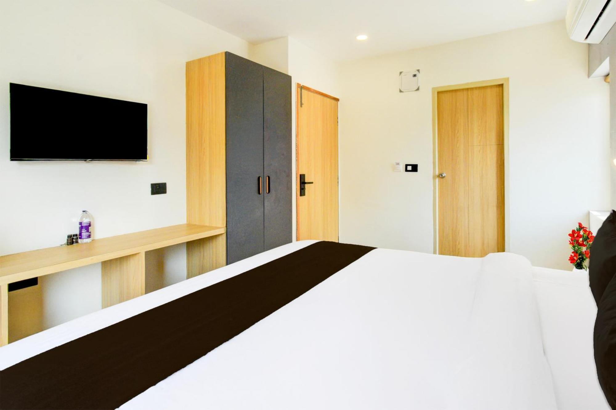 Townhouse Aarav Business Hotel حيدر أباد المظهر الخارجي الصورة